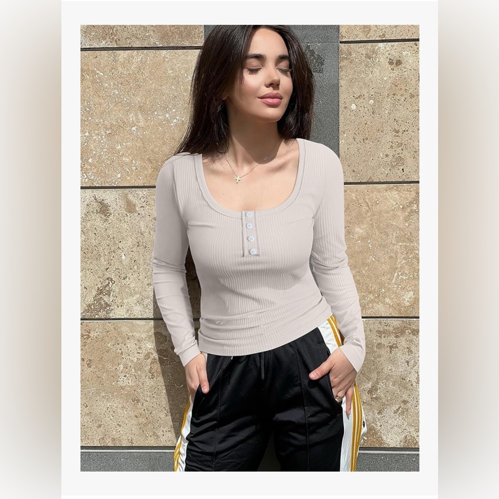 Long Sleeve Seamless Ribbed Button Stretch - “Tea Leaf”